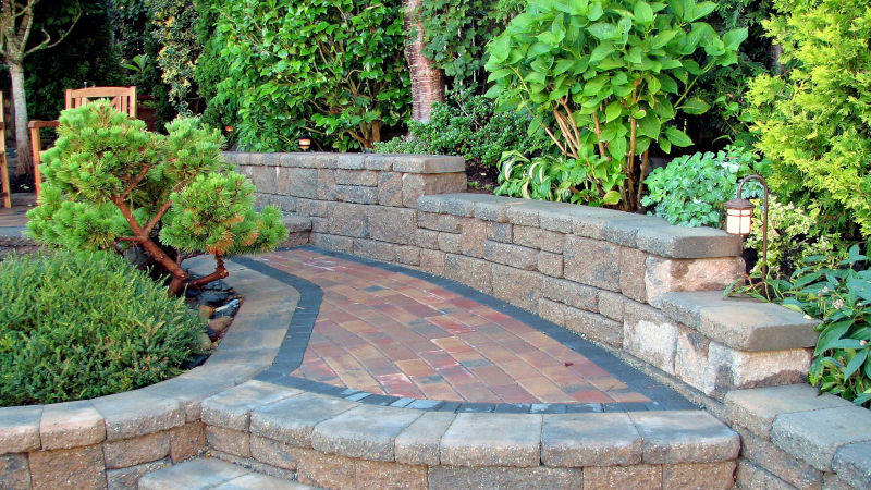 5 Ways Hardscaping Can Benefit Your Commercial Property